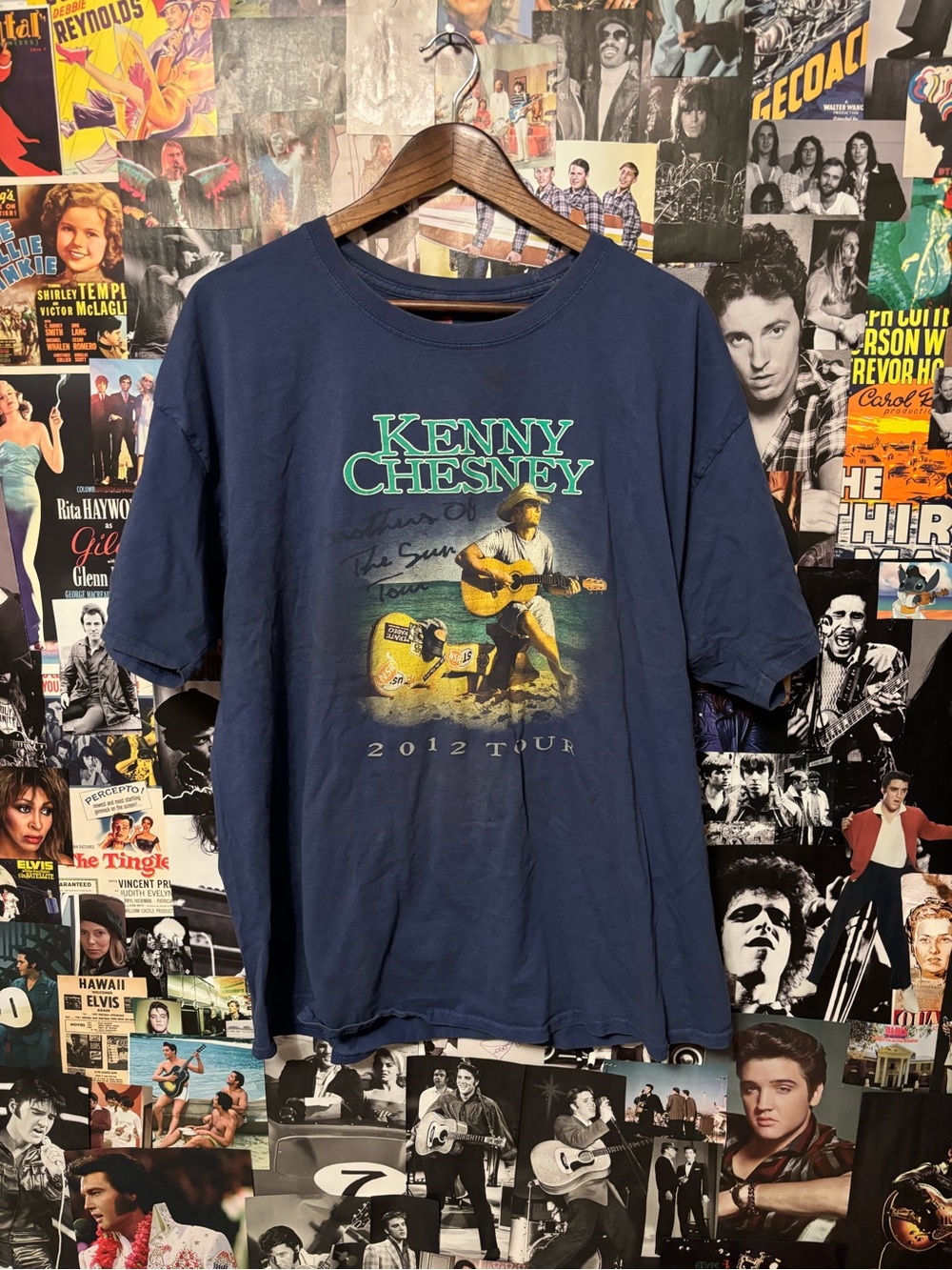 Hanes Navy Kenny Chesney 2012 Tour Graphic Tee